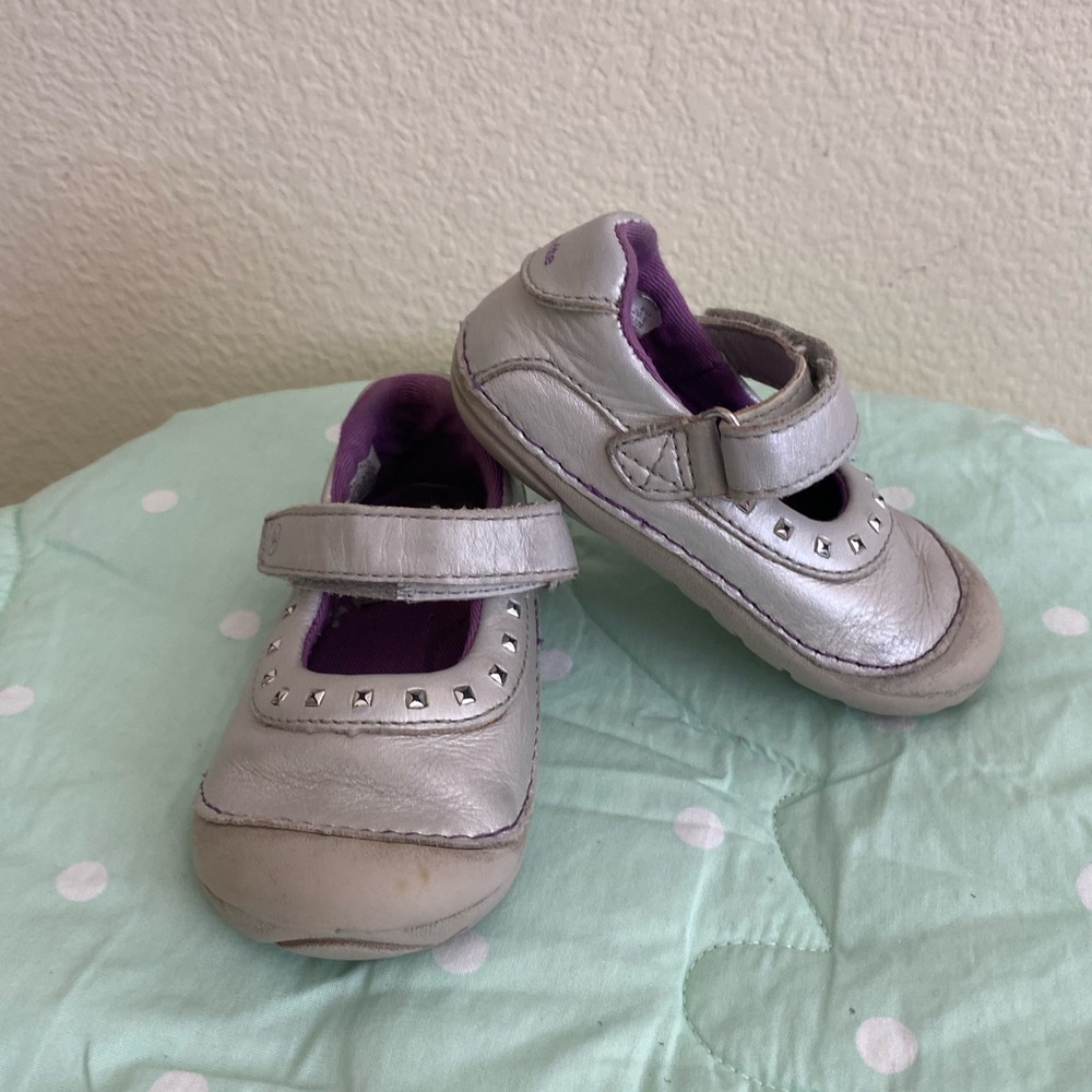 Stride Rite Silver Kids Shoes with Purple Lining